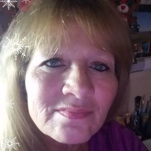 Meet your Posher, Karol